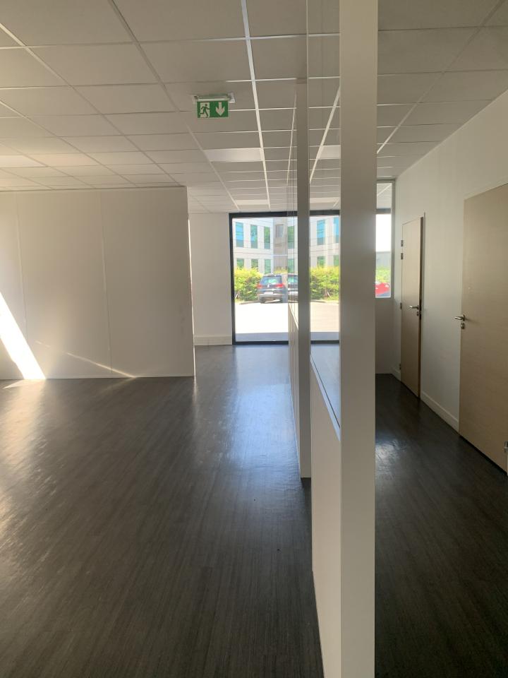 Bureau Saint-Denis 2300m² Location bureau Saint-Denis Seine-Saint-Denis OLBUR2311243 1